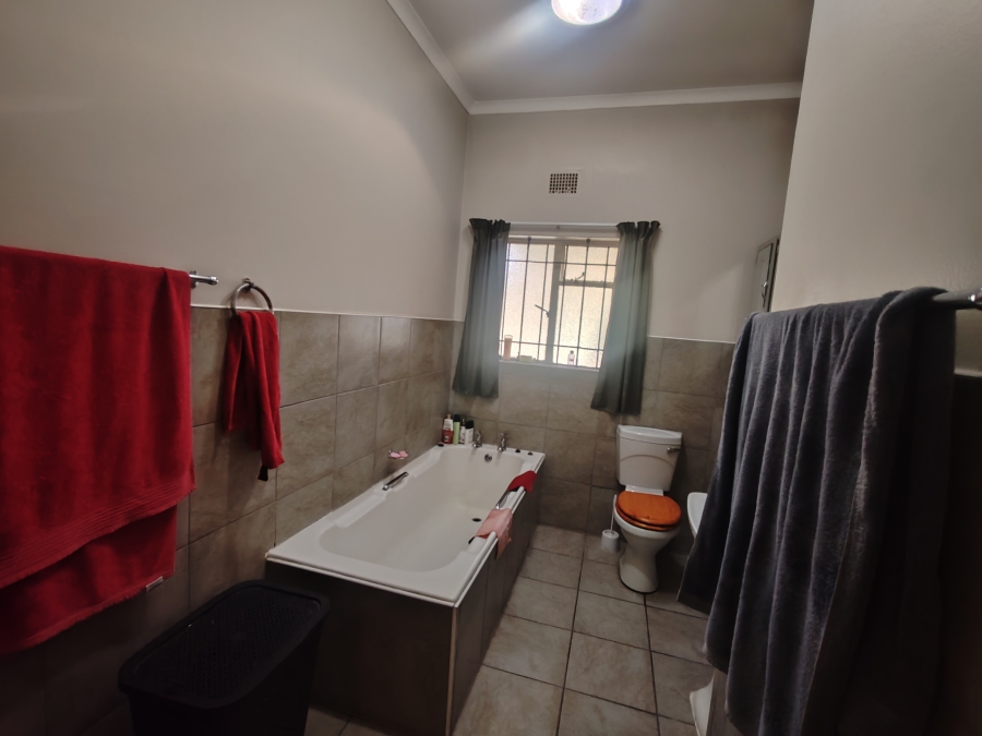 2 Bedroom Property for Sale in Janssendal Eastern Cape
